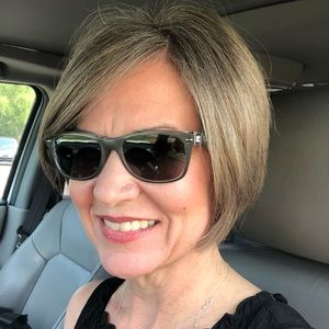 Meet your Posher, Brenda